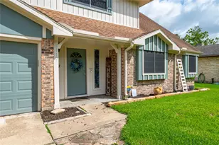 5110 Tashkent Dr, Friendswood, TX 77546 - Photo 3