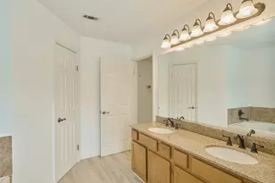 188 N Golden Arrow Circle N, The Woodlands, TX 77381 - Photo 21