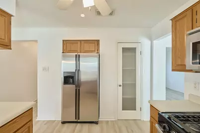 188 N Golden Arrow Circle N, The Woodlands, TX 77381 - Photo 15
