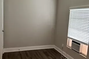 1709 W 4th St, Freeport, TX 77541 - Photo 7