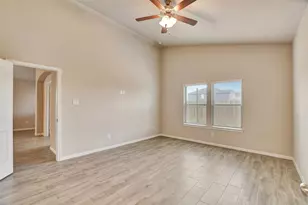 388 Kendall Crest Dr, Alvin, TX 77511 - Photo 31