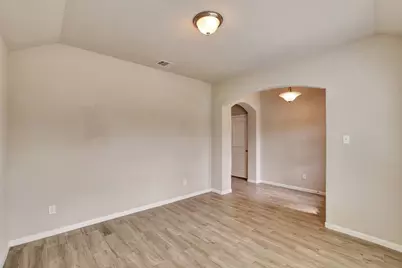 388 Kendall Crest Drive, Alvin, TX 77511 - Photo 9