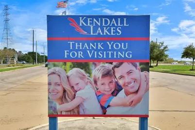 388 Kendall Crest Drive, Alvin, TX 77511 - Photo 45