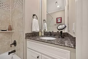4003 Bellefontaine St, Houston, TX 77025 - Photo 39