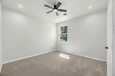 1902 Westview Drive, Alvin, TX 77511 - Photo 19