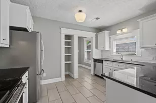 1721 Airline Dr, Houston, TX 77009 - Photo 13