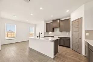 13310 Prado Ridge Ln, Iowa Colony, TX 77583 - Photo 9