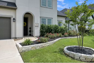 9738 Dani Lake Drive, Tomball, TX 77375 - Photo 3
