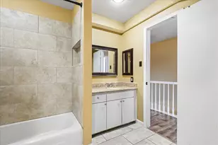 1425 Springrock Ln Ln, Houston, TX 77055 - Photo 19