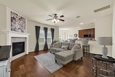 5219 Misty Lane, Bacliff, TX 77518 - Photo 5