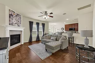 5219 Misty Ln, Bacliff, TX 77518 - Photo 5