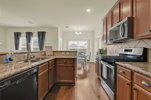 5219 Misty Ln, Bacliff, TX 77518 - Photo 11