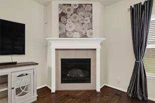 5219 Misty Ln, Bacliff, TX 77518 - Photo 7