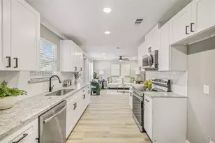 8333 Lanham Ln, Houston, TX 77075 - Photo 9