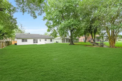 8333 Lanham Lane, Houston, TX 77075 - Photo 31