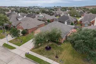 1318 Diamante Dr, Pasadena, TX 77504 - Photo 5