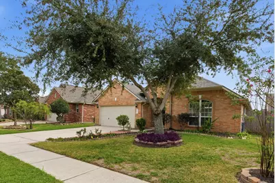 1318 Diamante Drive, Pasadena, TX 77504 - Photo 1