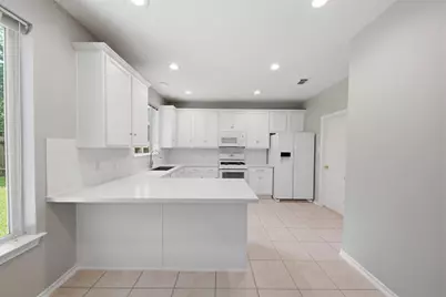 43 N Abram Circle, The Woodlands, TX 77382 - Photo 9