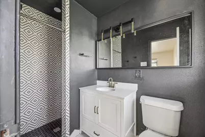 4014 Willow Springs Lane, Houston, TX 77080 - Photo 9