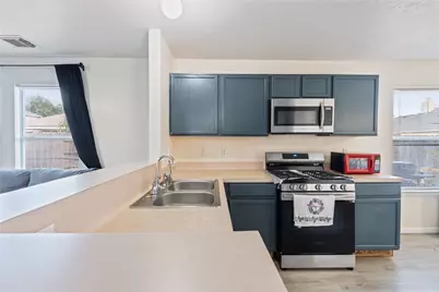 5906 Ricker Park Circle, Katy, TX 77449 - Photo 11