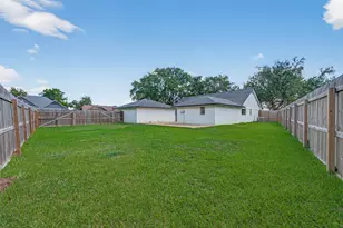 418 Twin Lakes Blvd W, West Columbia, TX 77486 - Photo 41