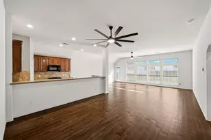 12918 Leafy Shores Dr, Houston, TX 77044 - Photo 7