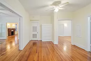 4008 Garrott St, Houston, TX 77006 - Photo 9