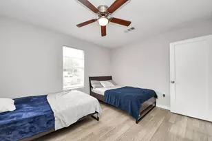 10118 Norvic St, Houston, TX 77029 - Photo 25