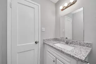 10118 Norvic St, Houston, TX 77029 - Photo 23