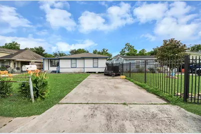 10118 Norvic Street, Houston, TX 77029 - Photo 35