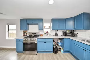 10118 Norvic St, Houston, TX 77029 - Photo 11