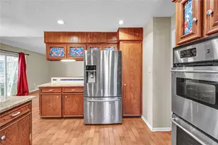 133 Nasturtium St, Lake Jackson, TX 77566 - Photo 5