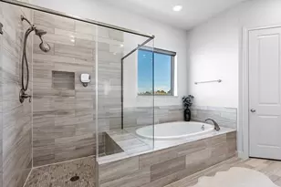 2110 Lakeshore Edge Dr, Houston, TX 77080 - Photo 19