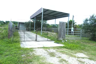 729 17th St, Dickinson, TX 77539 - Photo 1
