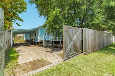 5507 Menard Avenue, Galveston, TX 77551 - Photo 25