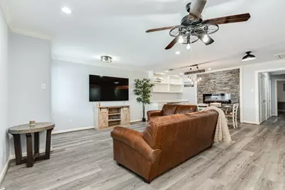 5507 Menard Avenue, Galveston, TX 77551 - Photo 5