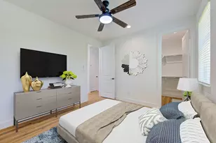 2710 Noble St, Houston, TX 77026 - Photo 3