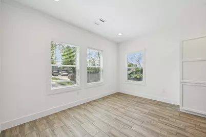 3151 Christie Street, Houston, TX 77026 - Photo 9