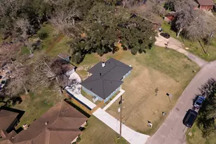 407 Tamarind St, Lake Jackson, TX 77566 - Photo 35