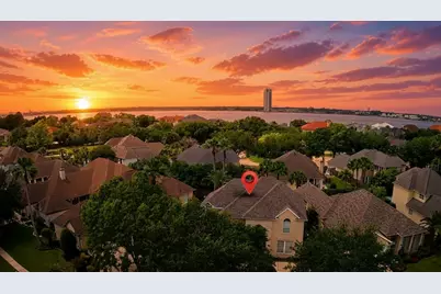 201 Lago Vista Street, Kemah, TX 77565 - Photo 43