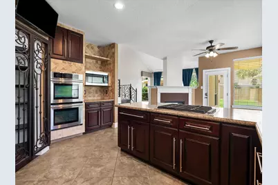 201 Lago Vista Street, Kemah, TX 77565 - Photo 3