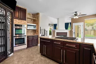 201 Lago Vista St, Kemah, TX 77565 - Photo 3