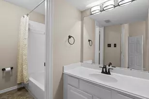 201 Lago Vista St, Kemah, TX 77565 - Photo 27