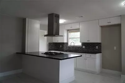1023 Twinbrooke Drive, Houston, TX 77088 - Photo 11