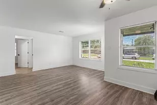 4303 Dacca Dr, Houston, TX 77047 - Photo 9