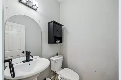 16802 Willow Bend Court, Sugar Land, TX 77479 - Photo 9