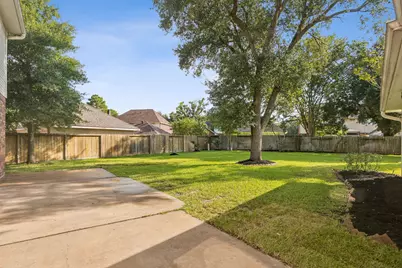 16802 Willow Bend Court, Sugar Land, TX 77479 - Photo 31