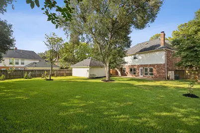 16802 Willow Bend Court, Sugar Land, TX 77479 - Photo 33