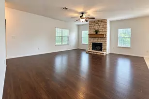 2605 N Abell St, Wharton, TX 77488 - Photo 3