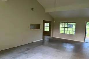 412 Durazno Rd, Jones Creek, TX 77541 - Photo 5